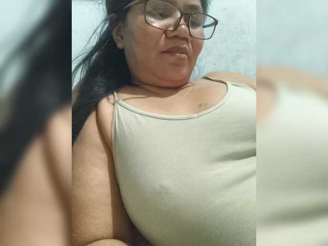 revive02's BongaCams show and profile