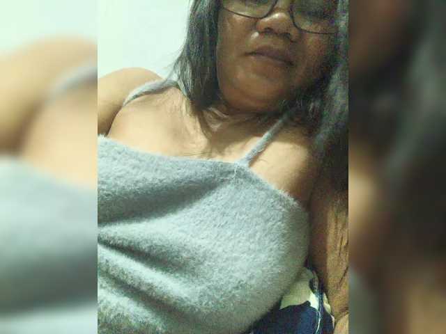 revive02 live cam on BongaCams