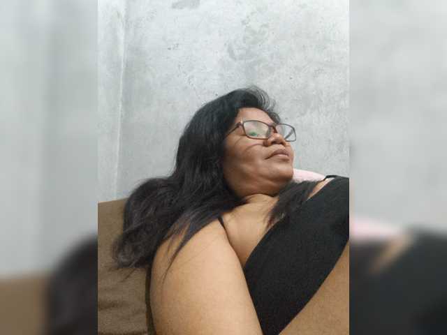 revive02 live cam on BongaCams