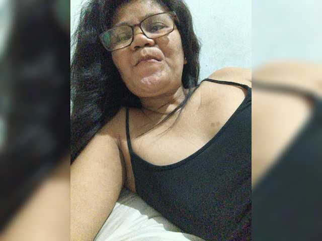 revive02 live cam on BongaCams