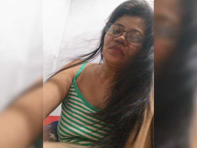 revive02 live cam on BongaCams