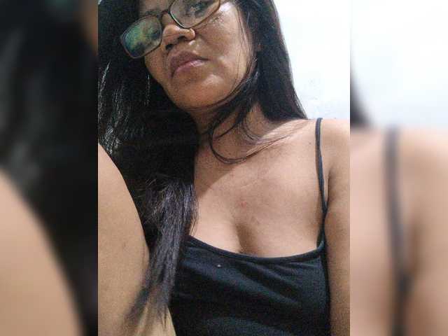 revive02 live cam on BongaCams