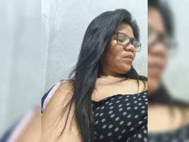 revive02 live cam on BongaCams