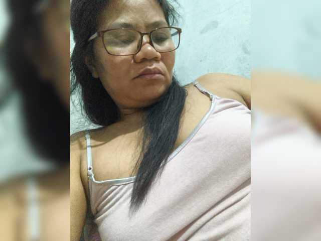 revive02 live cam on BongaCams