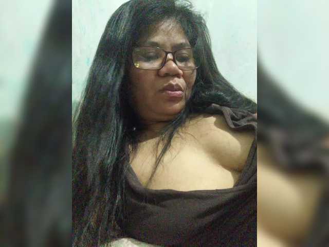 revive02 live cam on BongaCams