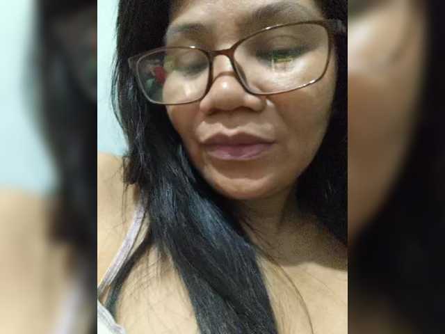 revive02 live cam on BongaCams