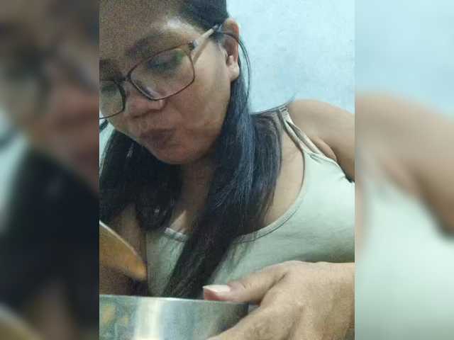 revive02's BongaCams show and profile