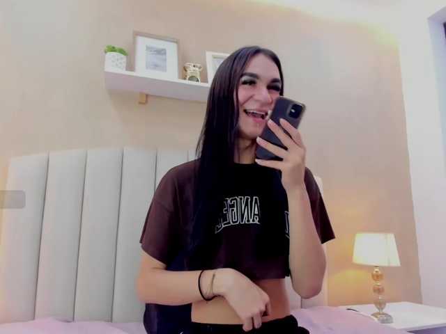 Mia-Thompson-1