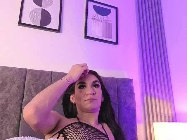 Mia-Thompson-1 — live trans cam
