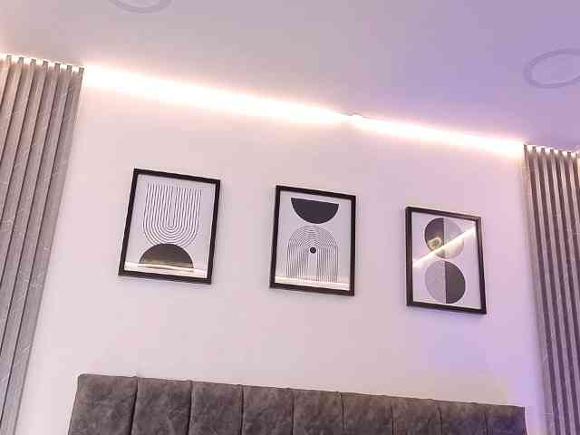 Mia-Thompson-1 Live Webcam on BongaCams