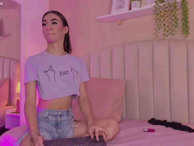 Mia-Thompson-1