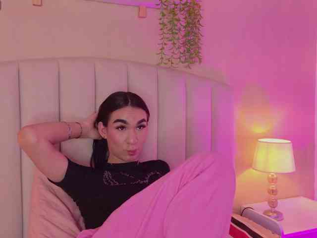 Mia-Thompson-1