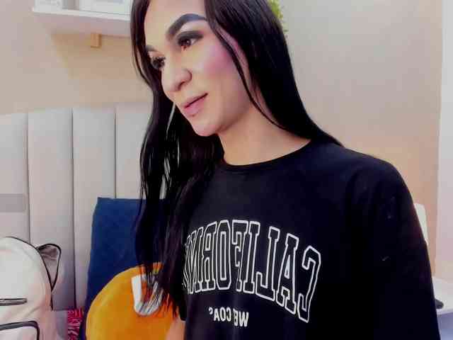 Mia-Thompson-1 Sex Cam Show