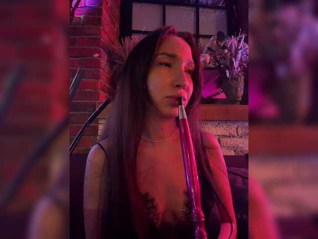 MiLaHHa live cam on BongaCams