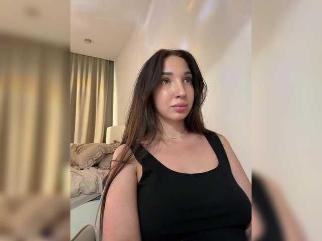 MiLaHHa live cam on BongaCams