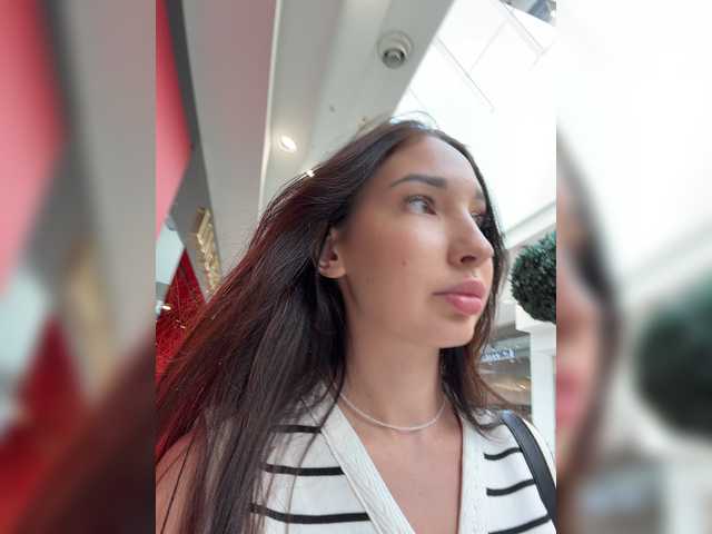 MiLaHHa live webcam show