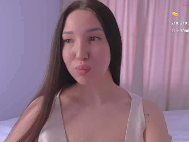 MiLaHHa's BongaCams show and profile