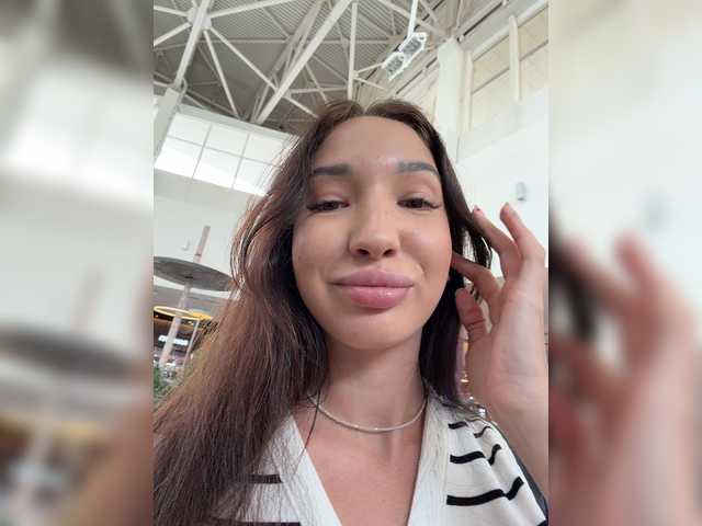 MiLaHHa Nude Live Sex Shows