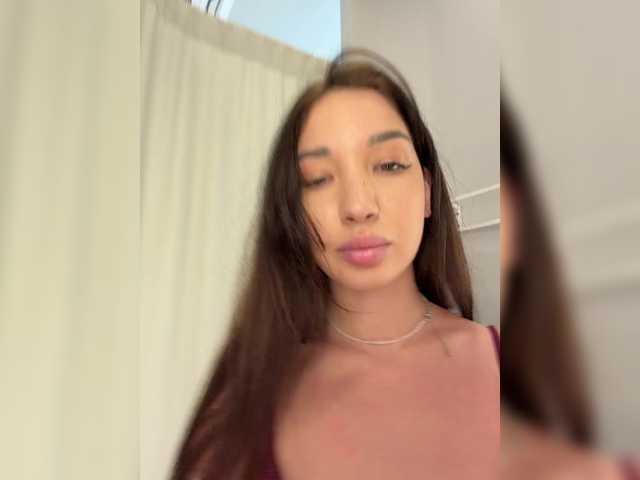 MiLaHHa live webcam show