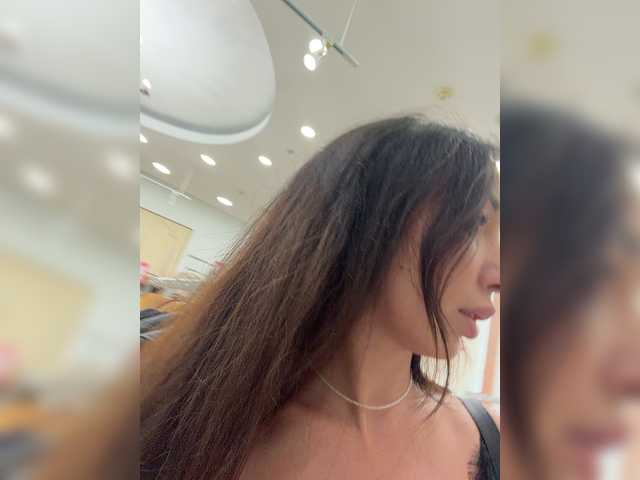 MiLaHHa live cam on BongaCams