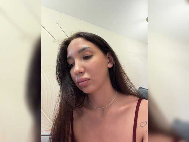 MiLaHHa live cam on BongaCams