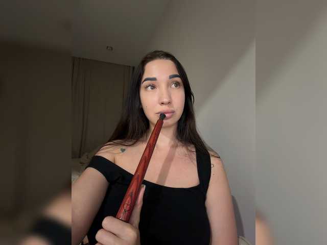 MiLaHHa live cam on BongaCams