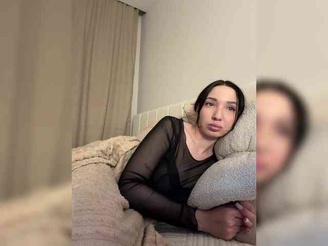 MiLaHHa Live Webcam on BongaCams
