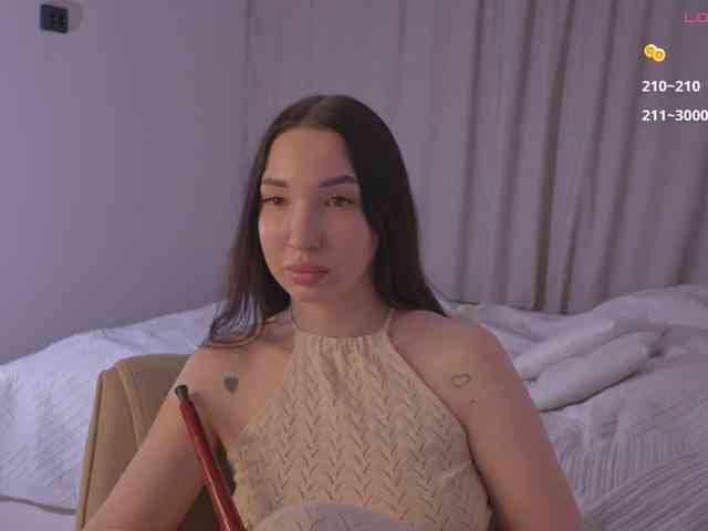 MiLaHHa Live Webcam on BongaCams