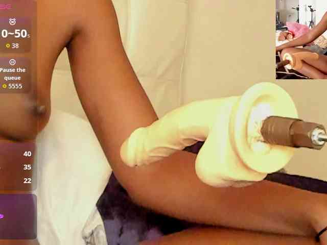 Caryn-Logan webcam