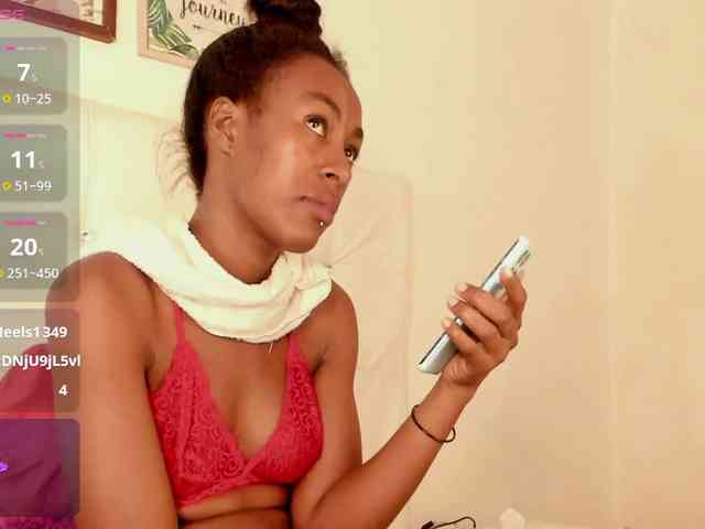 Caryn-Logan webcam