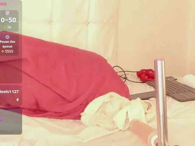 Caryn-Logan webcam