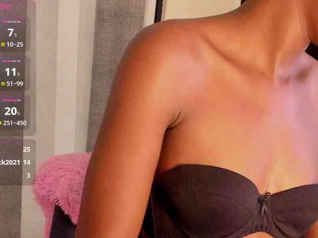 Caryn-Logan webcam