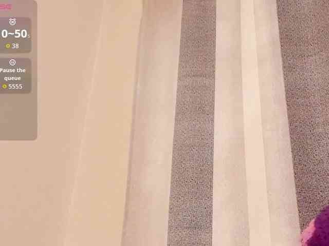 Caryn-Logan webcam