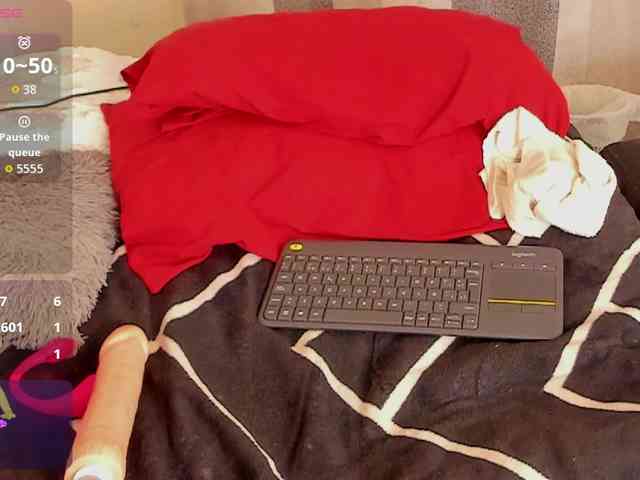Caryn-Logan webcam