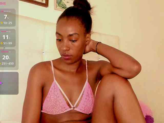 Caryn-Logan webcam