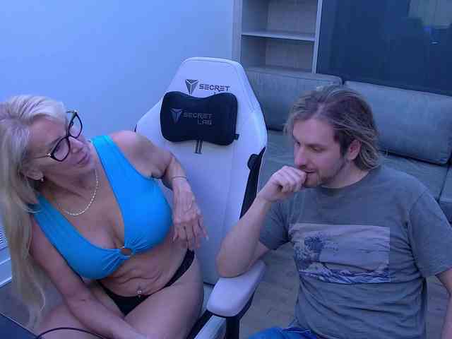 FitcougarsDen webcam