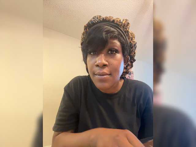 PrettyDoubleG live cam on BongaCams