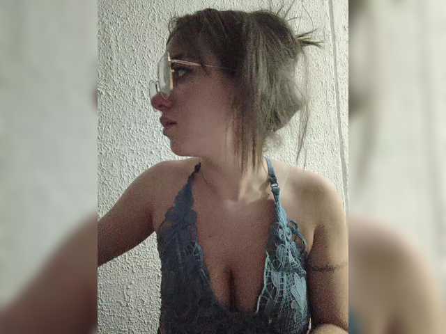 MeliissaVelez live cam on BongaCams