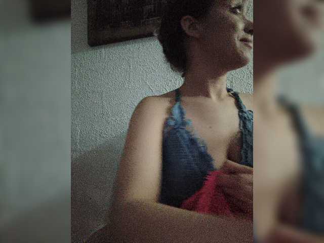 MeliissaVelez live cam on BongaCams