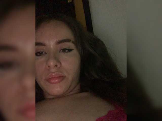 MeliissaVelez, live now on BongaCams