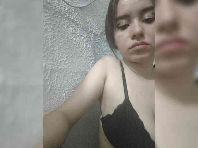 Model: MeliissaVelez