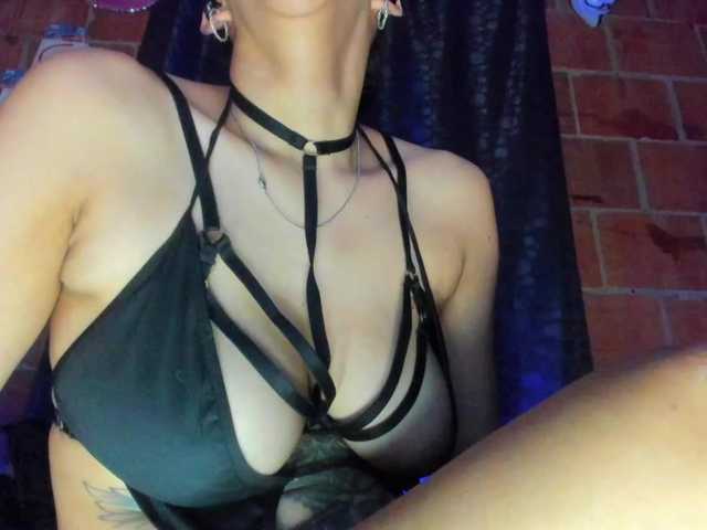 cata-anngel — live female cam