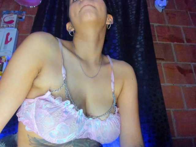 cata-anngel live cam on BongaCams