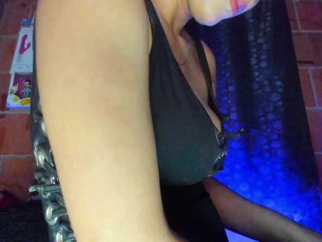 cata-anngel live cam on BongaCams