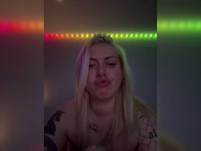 Domina Live live cam