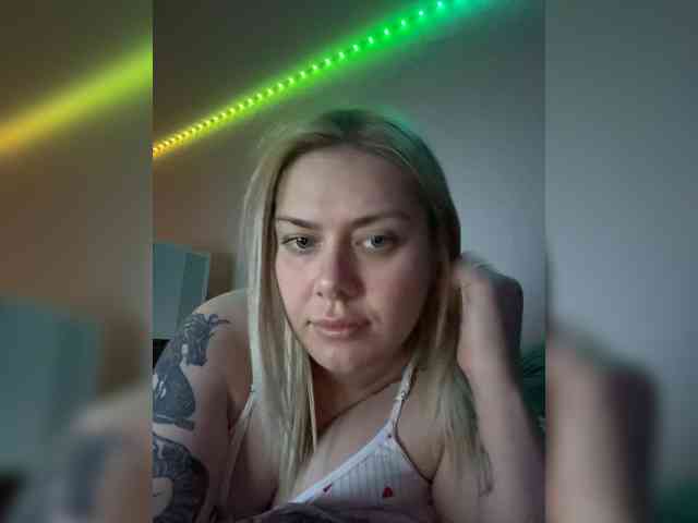 Dayana2104 Live Webcam on BongaCams