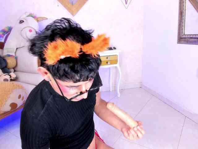 Jhonny-Blake Jhonny-Blake