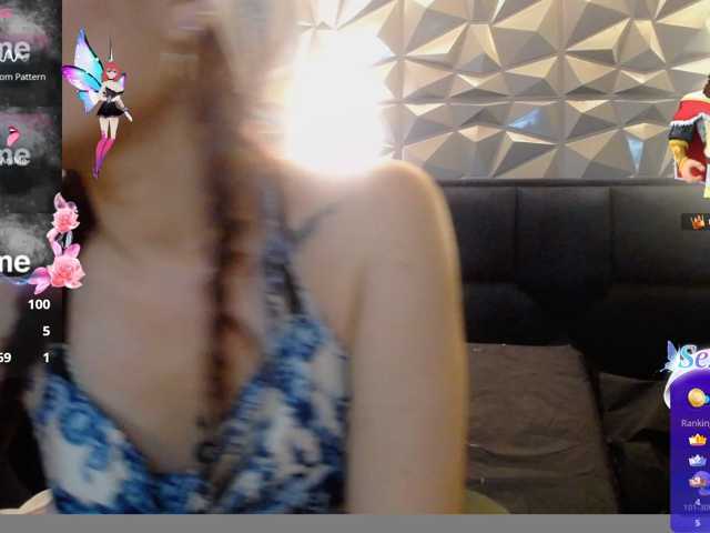 -yuyi live cam on BongaCams