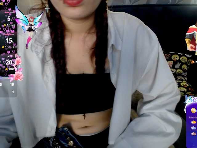 -yuyi live webcam show