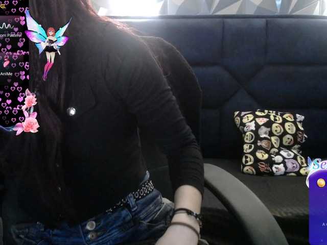 -yuyi live cam on BongaCams